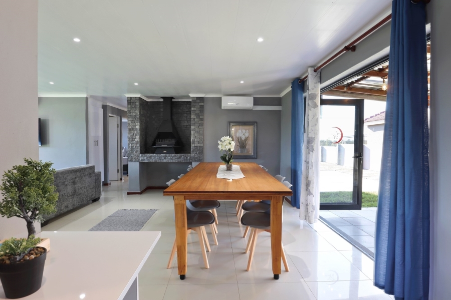 4 Bedroom Property for Sale in Darling Western Cape